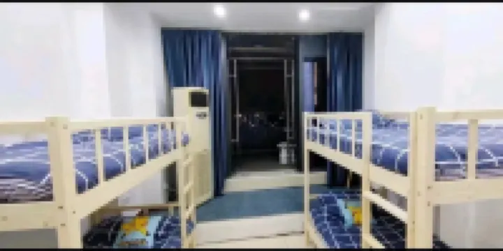 暖居青年旅舍（拱北口岸店）