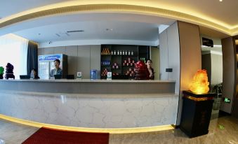Dehui Qiantang Elegant Restaurant Business Hotel