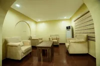 Edgewood Manor Hotel di 