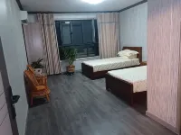 Holgos Tuyue Xiaoyi Homestay