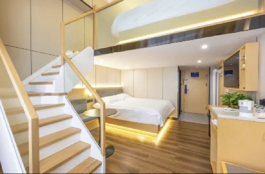 Super 8 Collection Hotel (Beijing Xizhimen People's Hospital) Hotels in der Nähe von Beijing North Railway Station