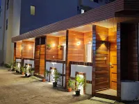 Batuta Maldives Inn فنادق في Thulusdhoo