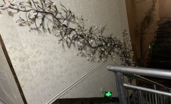 Queshan Yihao Hotel