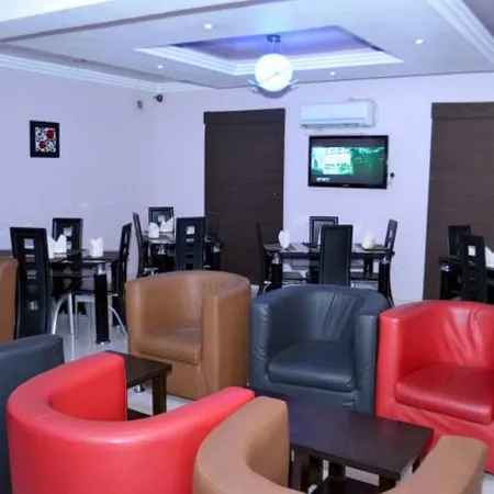 De Rigg Place - Alaka Estate, Surulere
