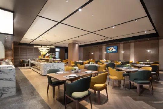 Hampton by Hilton Beijing Zhongguancun Software Park Отели рядом с достопримечательностью «Summer Palace»