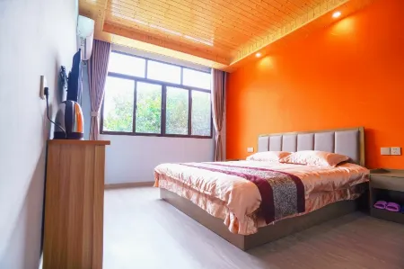 Huoshan Ancient Tea Tree Homestay Отели рядом с достопримечательностью «Dabie Mountain Main Peak (Baima Main Peak)»