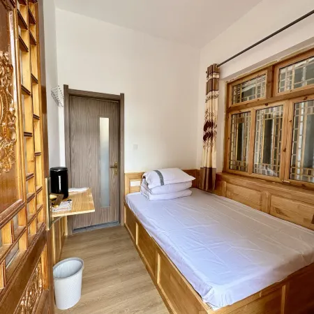 Bajiao Gucheng Homestay