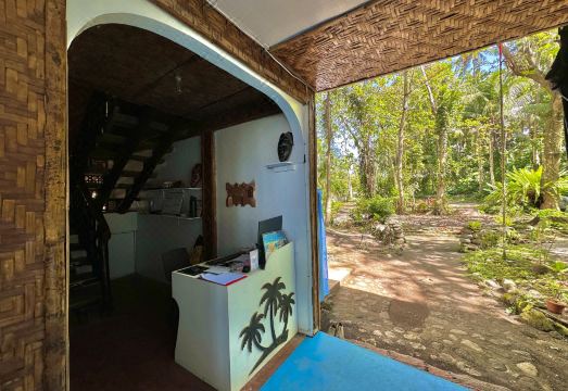 카미긴 해변 전경