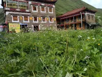 Kangding Yuze Homestay (Yuzixi) Hotels in Yuzixi