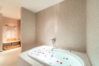 Orange Hotel (Bole Kaiping Lake Park) - spa