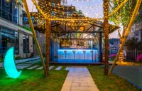Fenghuang Lanyue Holiday Homestay - bar