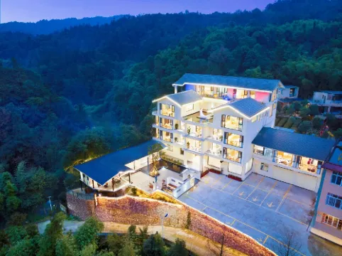 No Huanjing Private Tang Homestay (Ya'an Bifengxia Branch)
