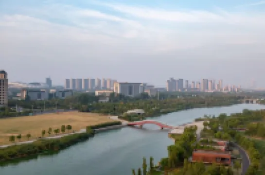 Lanju Homestay (Greenland Yingjiang Century City Yun Gongguan)