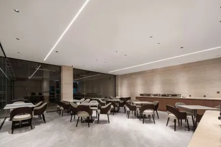 Mehood Hotel (Jingzhou Ancient City&Yangtze University Branch) Отели рядом с достопримечательностью «Former Residence of Zhang Juzheng»