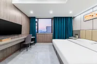 Xichuan Zhongxin Boutique Hotel