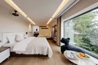木言観闕中国式旅館 香格里拉（独克宗古城大仏寺転経筒）