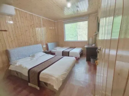 Baishuiyang Wu Dajie Homestay Отели рядом с достопримечательностью «Yuanyangxi»