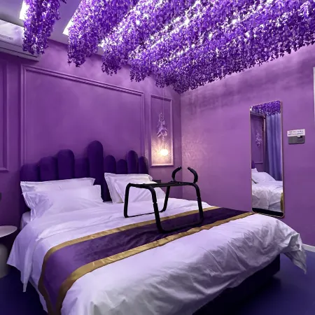 Jin yi Guo theme hotel