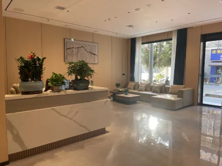 Rongjiang Bailan Smart Hotel (Cunchao) Отели рядом с достопримечательностью «Chejiang Sanbao Village»