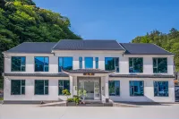 Yongrong Homestay (Hongshou Cableway Store), Sanqingshan