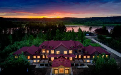Mohe Arctic Village Songjian Yueju Luxury Wilderness Hotel Hotels in Arctic Village