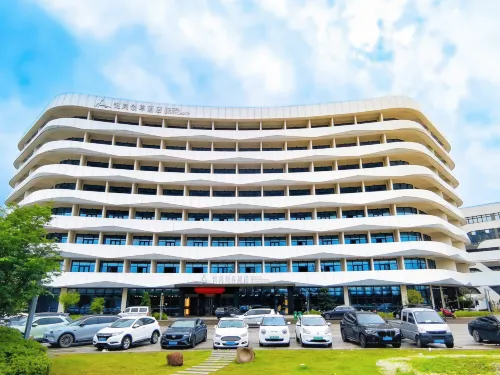 Shenxianju Yuelan Chuangxiang Hotel - Mountain view