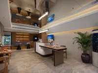 Lanyun Season Hotel Hotels near Han Street