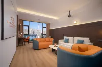 Xingyi Jushan Square Dongpoying Hotel (Menglecheng) - Hot Springs