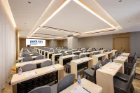 Park Inn Hotel (Shengyang Taoxian Airport,Provincial Museum Subway Station Branch - New