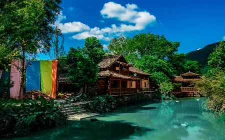 Li River Craftsman Village, Guilin Отели в г. Линчуань