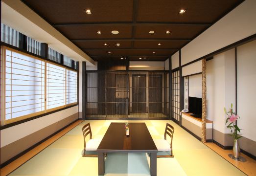 와카사 아넥스의 정갈한 가이세키 요리