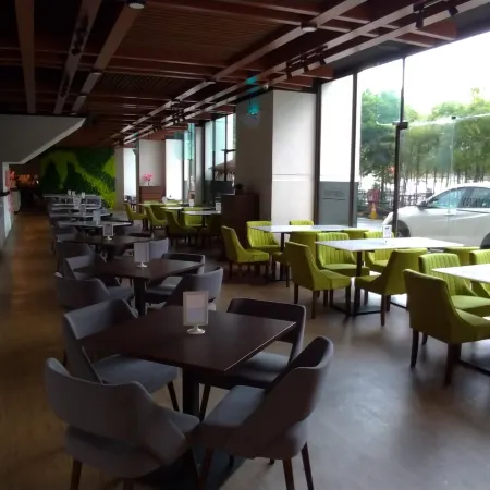 Imperial Regency Suites Kuala Lumpur Отели рядом с достопримечательностью «Пантай Далам»