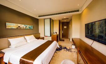 Fisher Island Holiday Hotel