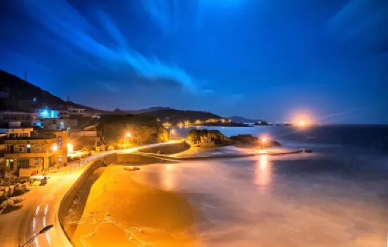 Coastal small farmhouse