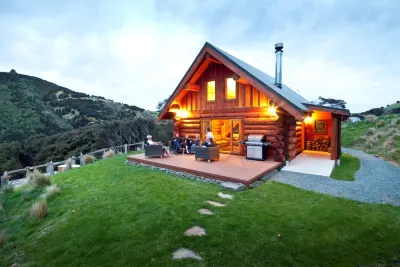 Cascade Creek Retreat Hotels in Milton