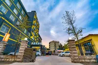 Durian Star Hotel (Tancheng Commercial Plaza) Hotels near Linyi Radio and TV University Tancheng Branch