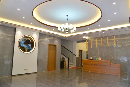 Xinning Hegui Renjia Homestay (Langshan Scenic Area)