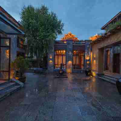 Arro Khampa by Zinc Journey Shangri-La Hotel Exterior