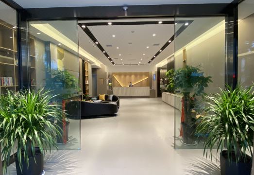 루자상뤼 호텔（시안기차역우루커우지하철역）