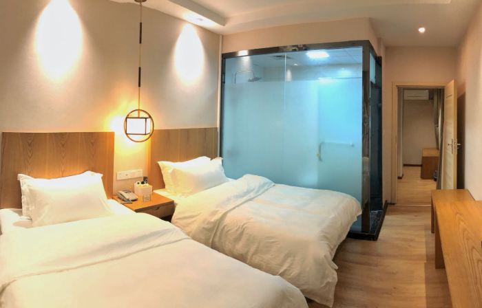 Yunqi Hotel