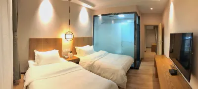 Yunqi Hotel