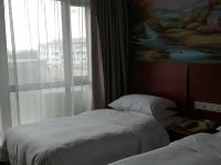 维也纳酒店(上海浦东机场新国际博览中心店) - 行政双床房