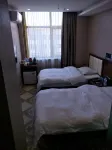 如家華驛酒店(雙鴨山集賢縣紫金華府店) - 停車場