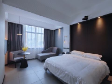 海口椰岛之星度假酒店 - 豪华大床房