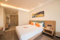 Dongcheng Yuehe Hotel (Maternity and Child Healthcare Hospital Expo Garden Branch) Hotels near Guangxi University of Technology Lushan College