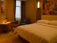 维也纳国际酒店(南县农博城店) - 高级温馨大床房
