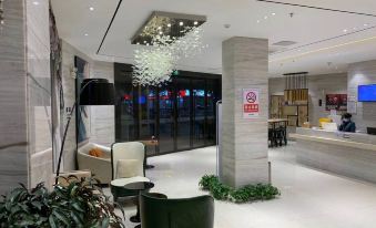 Qingting Business Hotel (Xinfeng High-speed Railway West Station Yingbin Avenue Branch)