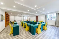 Junyi Hotel (Kaili College Kaili High-speed Railway South Station)