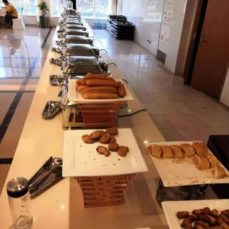 Vienna International Hotel (Jurong Huayang)