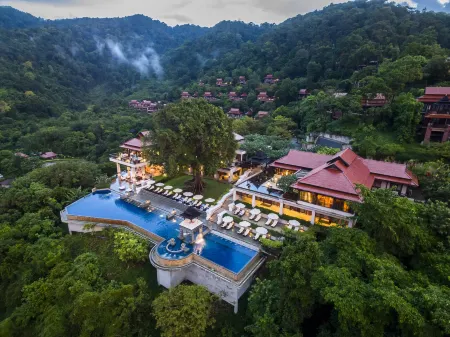 Pimalai Resort & Spa Отели рядом с достопримечательностью «Khlong Chak Waterfall»